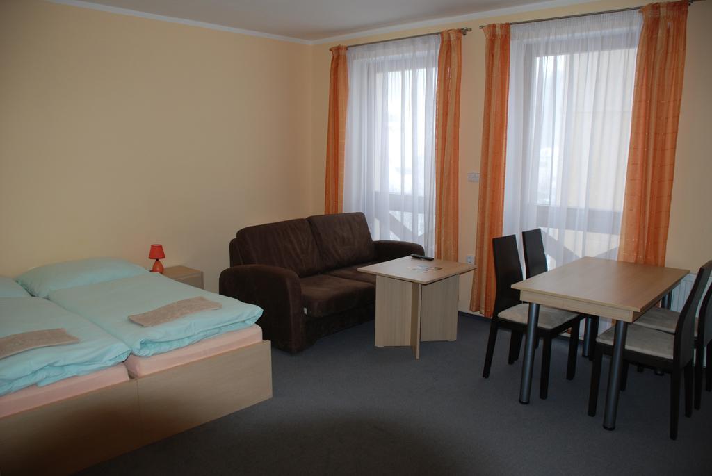 Apartmany Sport With Garage Рокитніце-над-Їзероу Номер фото