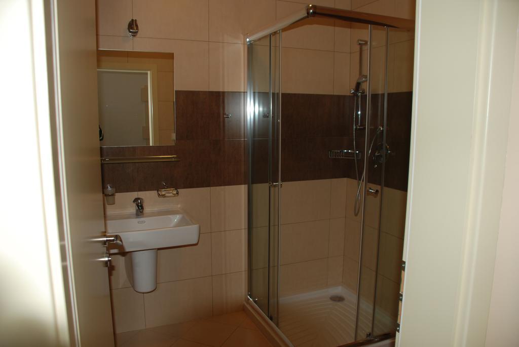 Apartmany Sport With Garage Рокитніце-над-Їзероу Екстер'єр фото