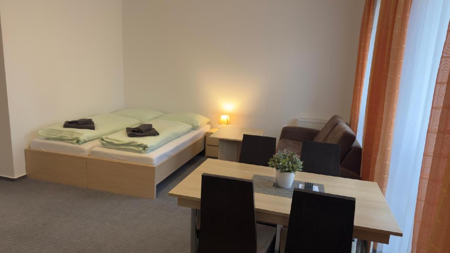 Apartmany Sport With Garage Рокитніце-над-Їзероу Екстер'єр фото