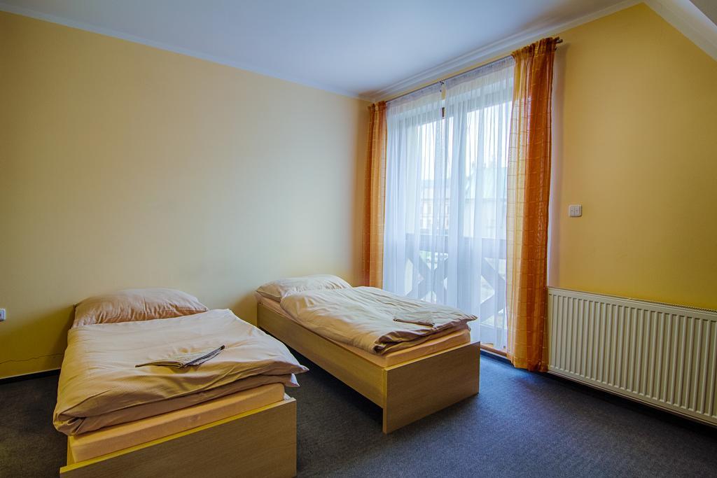 Apartmany Sport With Garage Рокитніце-над-Їзероу Екстер'єр фото