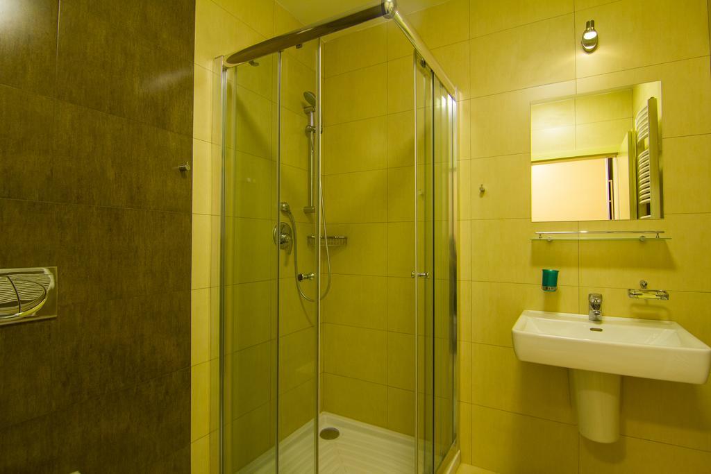 Apartmany Sport With Garage Рокитніце-над-Їзероу Екстер'єр фото